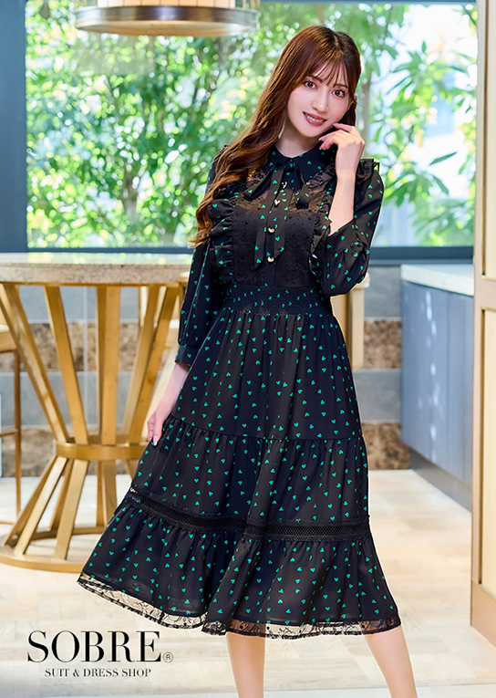 ハートプリントラッフルミディワンピース