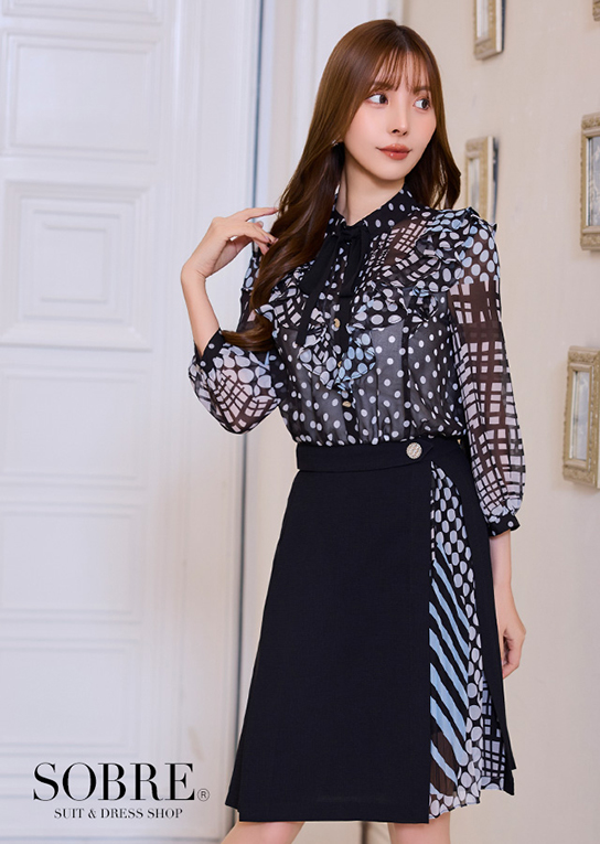 【同伴・デートにおすすめ】プリントプリーツブラウジングワンピース